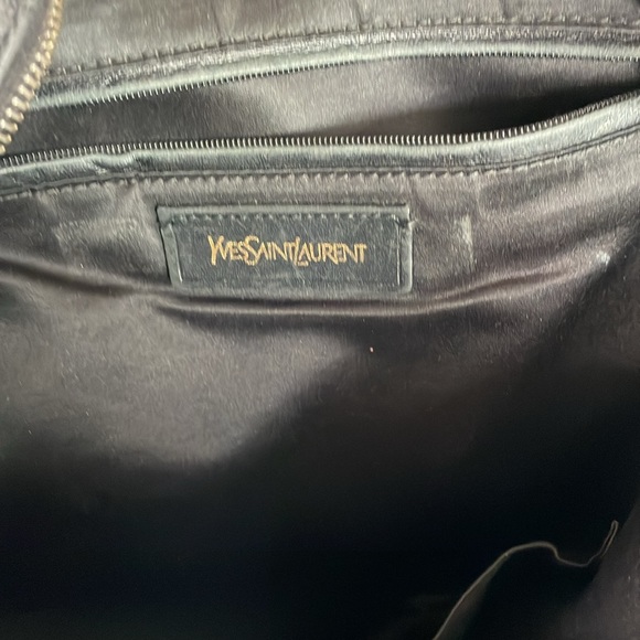 Yves Saint Laurent Muse Handbag - Picture 8 of 8
